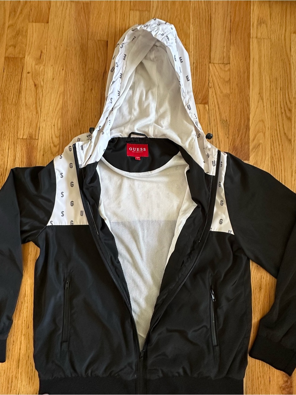 Men’s Guess Windbreaker Size L
